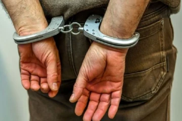 யாழில் போதை மாத்திரைகளுடன் இளைஞன் ஒருவர் கைது