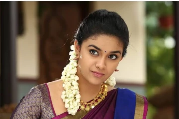 நடிகை கீர்த்தி சுரேஷ் பதிவிட்ட யோகா பயிற்சி வீடியோ, லைக்ஸ்களை அள்ளும் பதிவு!