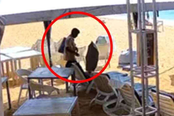 வெளிநாட்டு பெண் பயணிக்கு தென்னிலங்கையர் செய்த முகம்சுழிக்கும் செயல் | Southern Sri Lankans Act Toward Foreign Woman