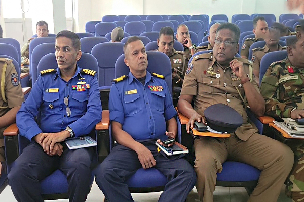 யாழில் இலங்கை மனித உரிமைகள் ஆணைக்குழுவிற்கும், பாதுகாப்பு தரப்பினருக்கும் இடையில் கலந்துரையாடல் | Sri Lankan Human Rights Commission