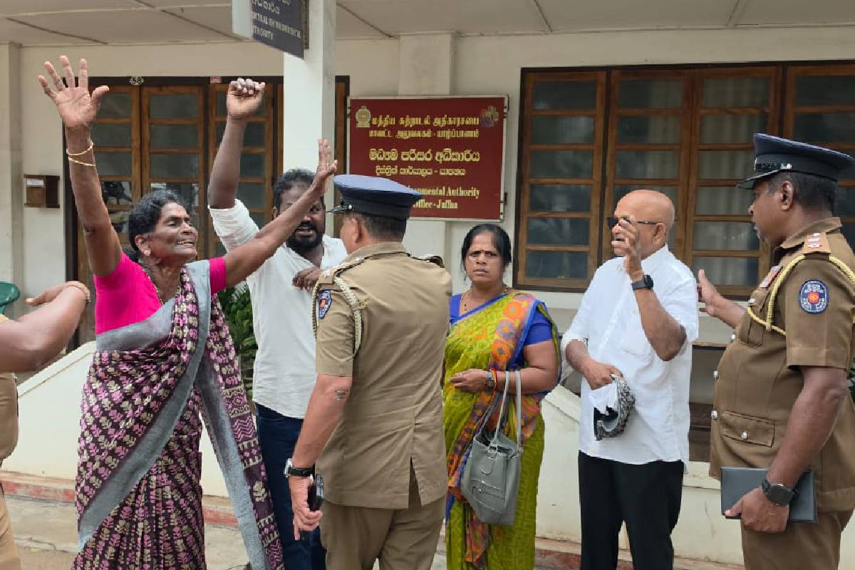 இராணுவத்திடம் கையளிக்கப்பட்ட 29 சிறுவர்கள் எங்கே..! காணாமல் ஆக்கப்பட்டோர் உறவுகளின் கேள்வி | Where 29 Children Handed Military Relatives Ask