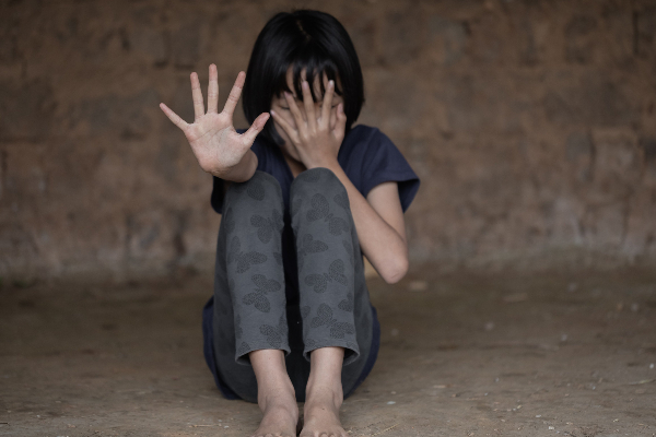 14 வயது சிறுமியை வன்கொடுமை செய்த வங்கி மேலாளர்! | A Bank Manager Who Raped A 14 Year Old Girl