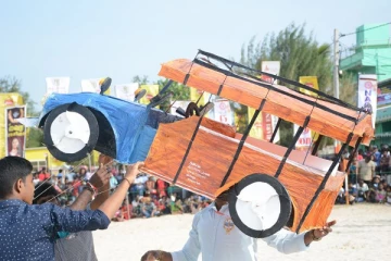 வல்வை பட்டத் திருவிழா விவகாரம்: வரலாற்று தவறை இழைக்காதீர்!  நாமல் உள்ளிட்டவர்களுக்கு ஜேர்மனியில் இருந்து வந்த எதிர்ப்பு (Photo)