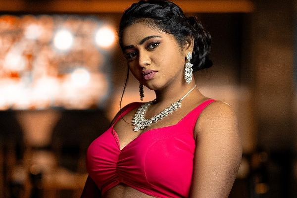 திருடப்பட்ட ஷாலு ஷம்முவின் விலையுயர்ந்த ஐபோன்.. பார்சலில் திரும்ப கிடைத்தது எப்படி? | Shalu Shammu Gets Her Lost Iphone 14 In Dunzo