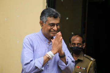 தமிழரை புறந்தள்ளியமையால் படுகுழியில் வீழ்ந்துள்ளது நாடு! சம்பிக்க எச்சரிக்கை