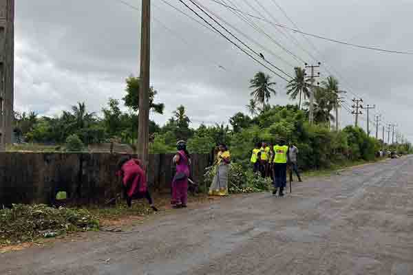 யாழ்ப்பாணம் கோப்பாய் பகுதியில் இராணுவத்தால் குழப்பநிலை!(Photos) | Confusion By The Army In Kopay Jaffna