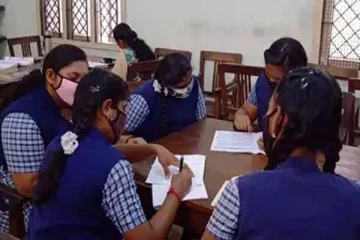 12ம் வகுப்பு மாணவர்களுக்கு இன்று முதல் அசல் சான்றிதழ்