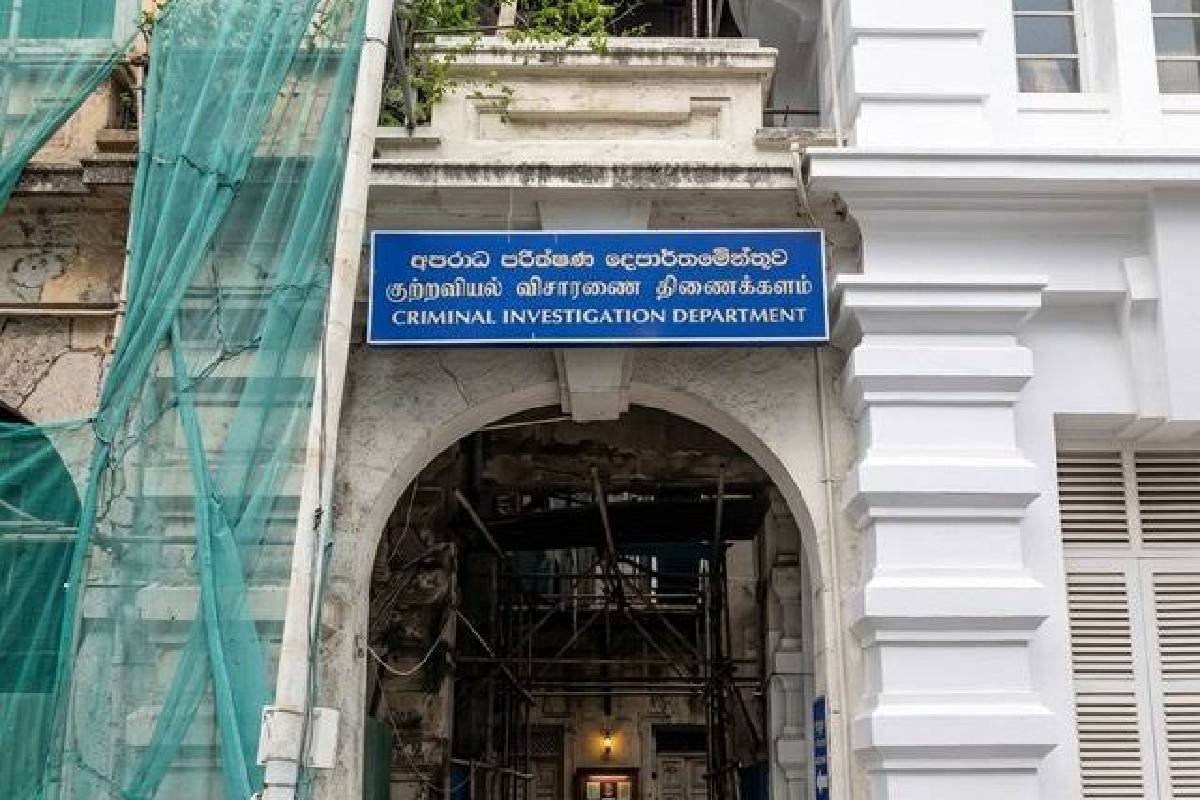 சுரேஷ் சலேயின் மடிக்கணினியில் இராணுவ ரகசியங்கள் எதுவுமில்லை..! அடித்து கூறும் சட்டத்தரணி | Suresh Saleh S Laptop Contains No Military Secrets சுரேஷ் சலேயின் மடிக்கணினியில் இராணுவ ரகசியங்கள் எதுவுமில்லை..! அடித்து கூறும் சட்டத்தரணி | Suresh Saleh S Laptop Contains No Military Secrets