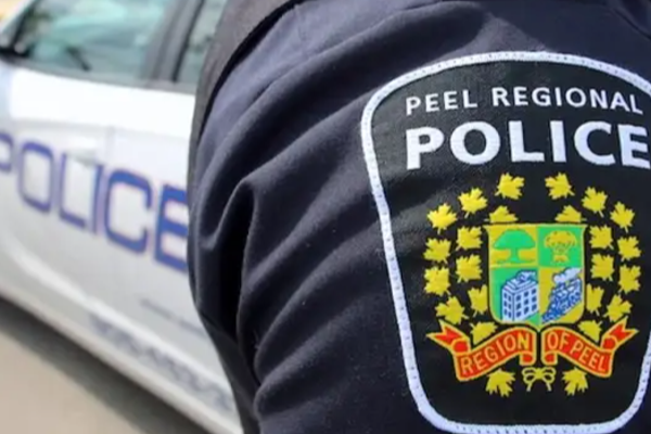 கனடாவில் ஆபத்தானவராக அறிவிக்கப்பட்ட தமிழ் இளைஞர்! | Toronto Tamil Man Violence Peel Police