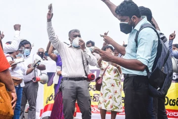 நாடு திறந்ததும் பாரிய  போராட்டத்திற்கு முஸ்தீபு