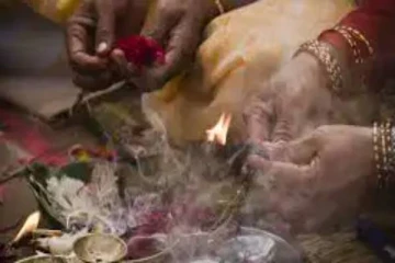 தினமும் இரவில் வீட்டில் இந்த சாம்பிராணி பரிகாரத்தை செய்தாலே போதும்! செல்வம் வீடு தேடிவருமாம்