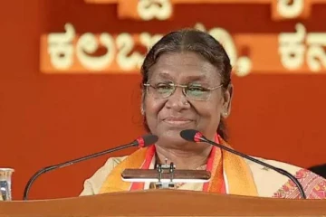 கண்ணா இது வெறும் டிரைலர் தான், மெயின் பிக்ச்சர் இன்னும் வரல - அரங்கை அதிரவைத்த ஜனாதிபதி!