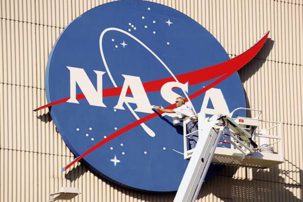 அமெரிக்காவுக்கு போட்டியாக சீனா வெளியிட்ட திட்டம்! | Plan To Send Men To The Moon China To Compete Usa