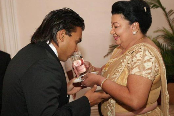 சட்டக் கல்லூரிக்குள் நுழைய நாமல் மேற்கொண்ட தில்லுமுல்லுகள் வெளிச்சத்திற்கு..! | Namal Rajapaksa Law College Admission