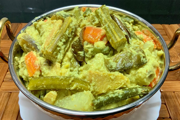 கல்யாண வீட்டு ஸ்டைலில் அவியல் எவ்வாறு செய்வது? வெறும் 5 நிமிடம் போதும் | How To Make South Indian Aviyal Recipe கல்யாண வீட்டு ஸ்டைலில் அவியல் எவ்வாறு செய்வது? வெறும் 5 நிமிடம் போதும் | How To Make South Indian Aviyal Recipe