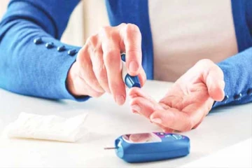 நீரிழிவு நோயாளியா நீங்கள்? கண்களில் இந்த பிரச்சனைகள் ஏற்படுமாம்! ஜாக்கிரதை