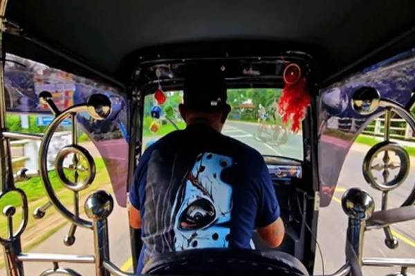 கொழும்பில் பணம் மற்றும் தங்க நகைகளை கொள்ளையடிக்கும் புதுவகை கும்பல் | Robbery Of Cash And Gold Ornaments In Colombo கொழும்பில் பணம் மற்றும் தங்க நகைகளை கொள்ளையடிக்கும் புதுவகை கும்பல் | Robbery Of Cash And Gold Ornaments In Colombo