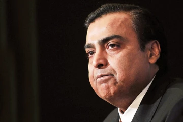 உலக கோடீஸ்வரர்கள் பட்டியலில் சரிந்த முகேஷ் அம்பானி