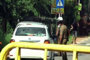 மேலும் 12 கிராம சேவகர் பிரிவுகள் உடன் அமுலுக்கு வரும் வகையில் தனிமைப்படுத்தப்பட்டன
