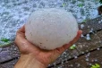 பிரான்சில் பந்து அளவிலான ஆலங்கட்டி மழை