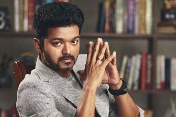 விஜய் மக்கள் இயக்கத்தை சேர்ந்த கார்கள் தடுத்து நிறுத்தப்பட்டதால் பரபரப்பு! | Cinema Vijay Election Car News