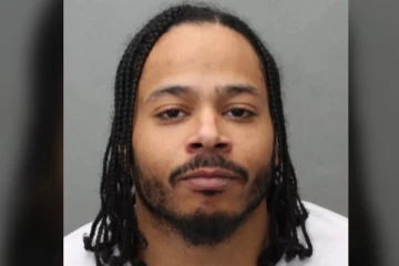 இரட்டை கொலையுடன் தொடர்புடைய ஒருவரை தேடும் கனடிய பொலிஸார்