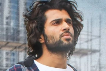 கொஞ்ச நஞ்ச பேச்சா பேசுன.. வாங்கிய சம்பளத்தை திருப்பி கொடுத்த விஜய் தேவரகொண்டா