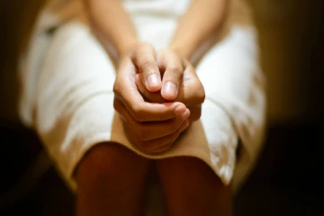 வெள்ளைப்படுதல் ஏன் ஏற்படுகிறது...ஆபத்தை தடுக்க என்ன செய்ய வேண்டும்?