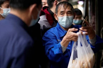 ஷாங்காயில் கடும் அவதியில் பொதுமக்கள்!