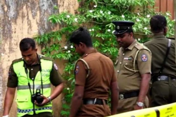 பாட்டி மற்றும் தாத்தாவை கூரிய ஆயுதத்தால் தாக்கி கொலை செய்த 24 வயது பேரன்