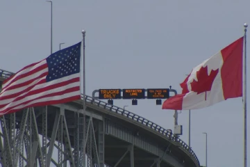 அமெரிக்கா கனடாவிடம் நுழைவுக்கட்டணம் கேட்கிறது: கனடா தரப்பு குற்றச்சாட்டு
