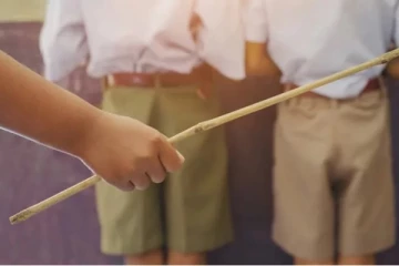 பள்ளி ஆசிரியர் தாக்கியதில் மாணவன் மரணம்