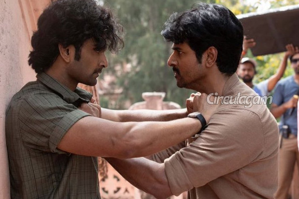 ஜனநாயகன் உடன் மோதும் பராசக்தி ரிலீஸ் தேதியில் மாற்றம்.. புது தேதி இதுதான்? | Is This Parasakthi New Release Date