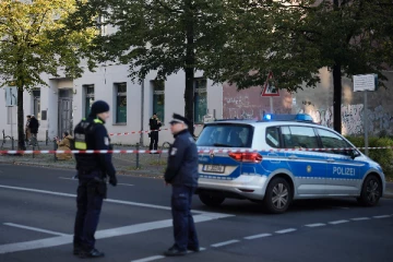 ஜேர்மனியில் யூத கோவில் மீது தாக்குதல்: தாக்குதல்தாரிகளை வலைவீசி தேடி வரும் பொலிஸார்