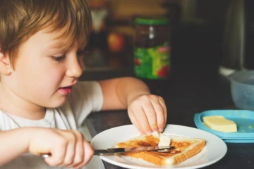 බබාට බටර් සහ මාගරින් ලබාදීම සුදුසු ද? නැද්ද?