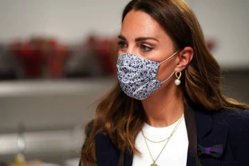 கொரோனா அச்சம் தனிமை படுத்திக்கொண்ட பிரித்தானிய இளவரசி!