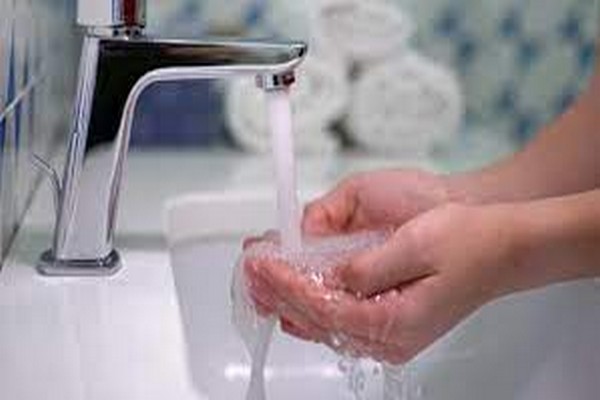 குடி நீரை வீணாக்கினால் 10000 பிராங்க் அபராதம்! | Water Restrictions Imposed