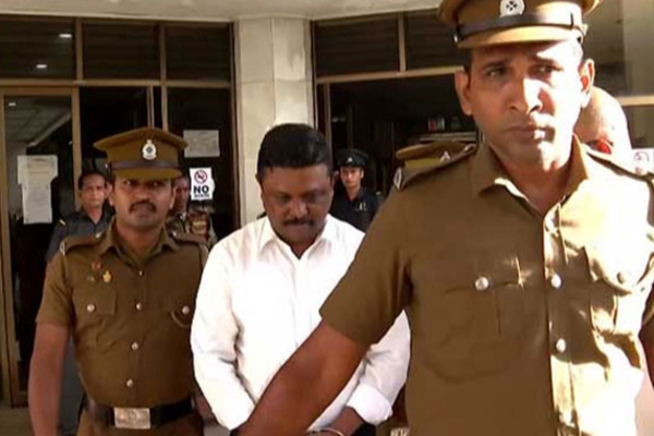 முன்னாள் குடிவரவு மற்றும் குடியகல்வு கட்டுப்பாட்டாளருக்கு சிறைத்தண்டனை : நீதிமன்றம் உத்தரவு | Harsha Ilukpitiya Sentenced To Two Years In Prison