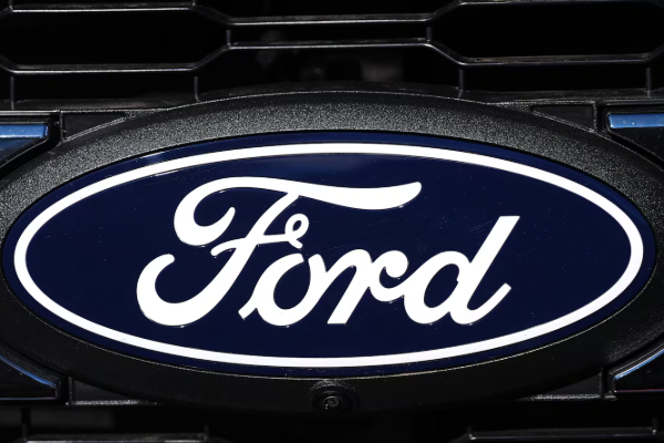 கனடாவில் இந்த வகை வாகனங்கள் தொடர்பில் விடுக்கப்பட்டுள்ள எச்சரிக்கை | More Than 300000 Ford Vehicles Recalled For Risk