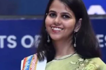 அதிக சம்பளம் வாங்கும் வேலையை விட்டுவிட்டு யுபிஎஸ்சி தேர்வில் தேர்ச்சி பெற்ற விங் கமாண்டரின் மகள்