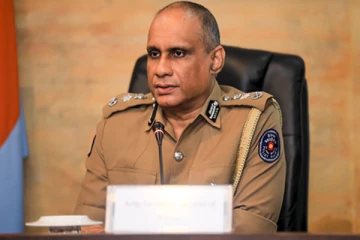 பொலிஸ்மா அதிபருக்கு மீண்டும் பதவி நீடிப்பு