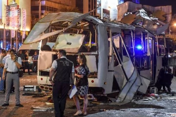 ரஷ்யாவில் திடீரென வெடித்து சிதறிய பேருந்து! பலரின் நிலைமை கவலைக்கிடம்