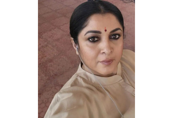 ராஜமாதா ரம்யாகிருஷ்ணனா இது? உடல் எடை அதிகரித்து வெளியான புகைப்படம் | Ramya Krishnan Queen 2 Image Leak In Tamil