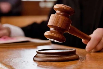 மனைவியை கொடூரமாக கொலை செய்த கணவனுக்கு நீதிமன்றம் வழங்கிய கடும் தண்டனை!