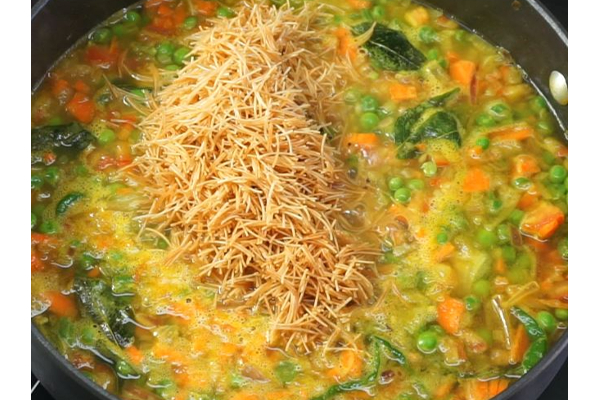 வெறும் பத்தே நிமிடத்தில் சேமியா வெஜிடபிள் கிச்சடி செய்வது எப்படி? | Semiya Kichadi