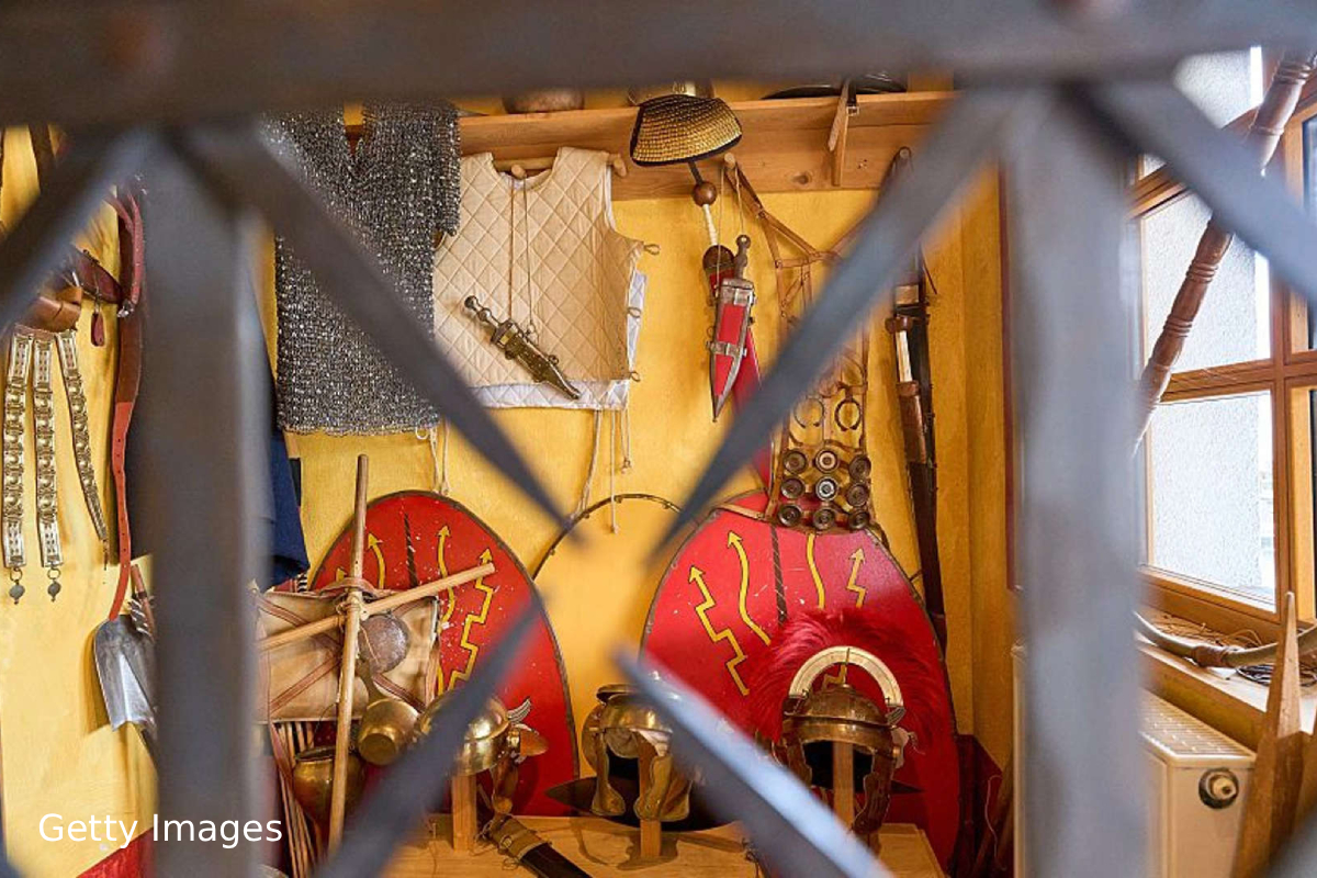 Roman artifacts Switzerland, Lake Neuchatel archaeology, Roman trade routes Alps, Vindonissa Roman military base, Roman swords and pottery discovery, Switzerland underwater excavation #RomanArtifacts #SwitzerlandDiscovery #LakeNeuchatel #Archaeology #RomanHistory #AncientTrade #UnderwaterFinds