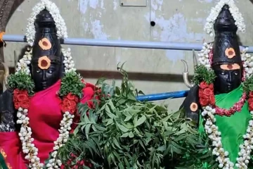 கண் திறந்து பார்த்த அம்மன்: அற்புத நிகழ்வு