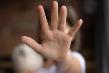 வீடு புகுந்து 2 சிறுமிகள் பாலியல் வன்கொடுமை - 5 சிறுவர்கள் வெறிச்செயல்!