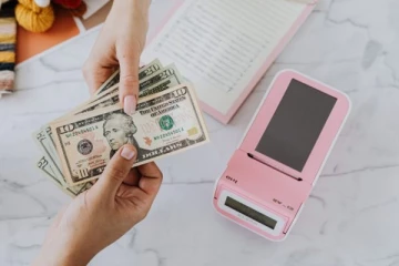 கறுப்பு சந்தையால் நிலை குலைந்துள்ள இலங்கையின் பொருளாதாரம்