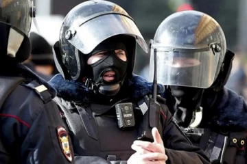 ரஷ்யாவின் மிகப்பெரிய மோசடி மையம் மீது சோதனை